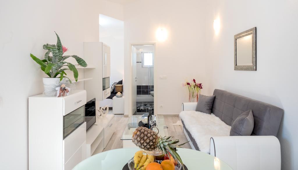 Apartment Antonio Baska Voda Bagian luar foto