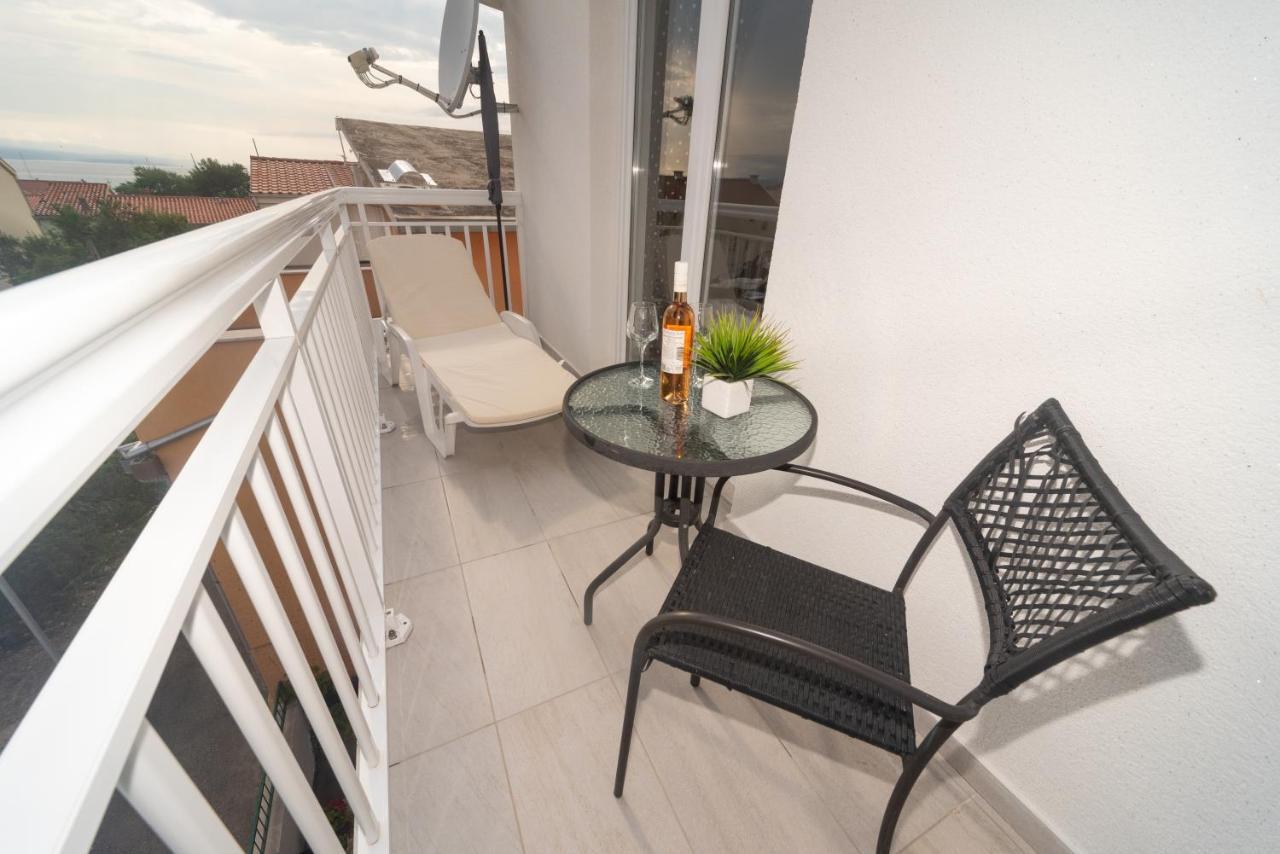 Apartment Antonio Baska Voda Bagian luar foto